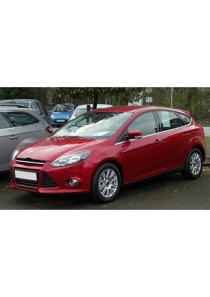 Ford Focus 3 HB Krom Cam Çıtası 8 Parça 2011-2017 Arası modelleri