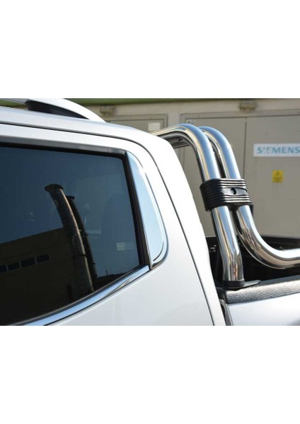 Nissan Navara Krom Arka Cam Direği Çıtası 2 Parça 2016 ve Sonrası modelleri