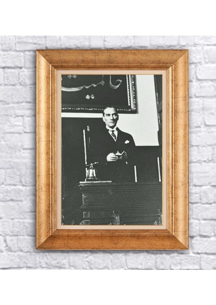 Çerçeveli Mustafa Kemal Atatürk Kanvas Tablo