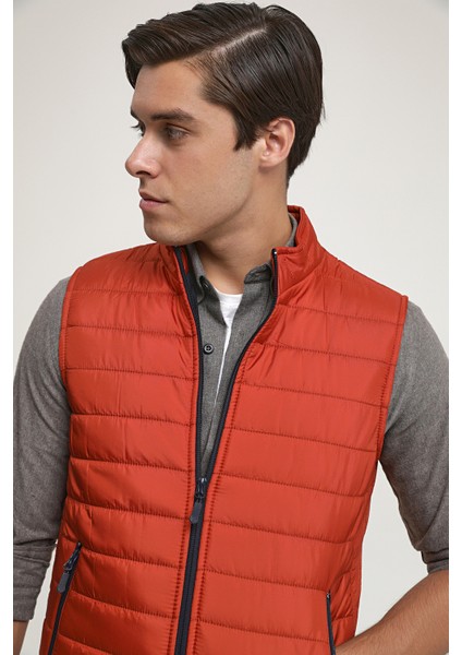 Regular Fit Kiremit Dik Yaka Elyaf Dolgulu Mevsimlik Fermuarlı Yelek Mont 7HF07ORT42611