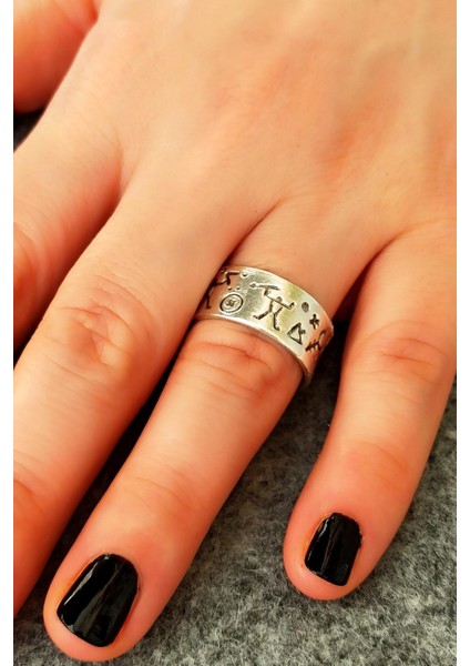 Antik Gümüş Kaplama Çivi Yazısı Şekilli El Yapımı Ayarlanabilir Yüzük