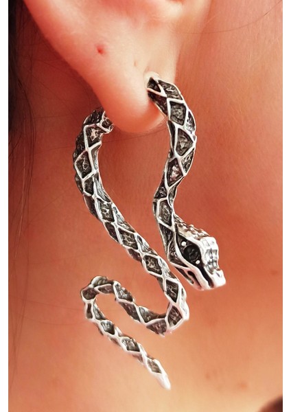 Antik Gümüş Kaplama Yılan Şekilli El Yapımı Çift Küpe