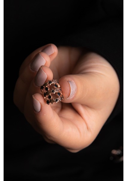 Yıldız Motifli Zirkon Taşlı Rose Altın Kaplama Gümüş Kıkırdak Küpe 925 Ayar