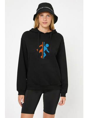Qivi Silhouette Portal Baskılı Siyah Kadın Örme Kapşonlu Sweashirt Uzun Kol