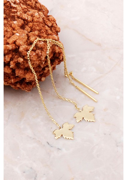 Çınar Ağacı Yaprağı Altın Yaldızlı Gümüş Zincir Küpe