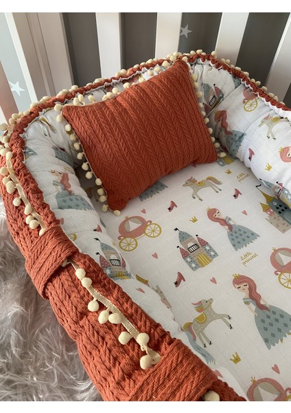 Jaju Baby Kiremit Örgü Kumaş ve Müslin Kumaş Ponponlu Babynest