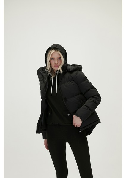 Kadın SİYAH Mont fırsatları