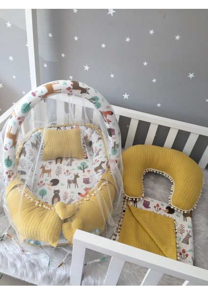 Sarı Örgü Pike Kumaş ve Orman Müslin Kumaş Ponponlu 6 Parça Babynest Set