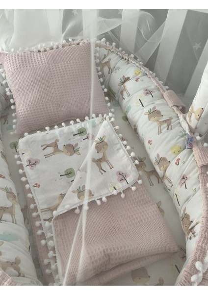 Pudra Wafle Pike Kumaş Poplin Kumaş Ponponlu Babynest ve Yorgan Oyuncak Aparat ve Tül Set