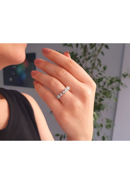 F Renk 0,80 Karat Pırlanta 5 Taş Yüzük 0442R0008 fırsatları