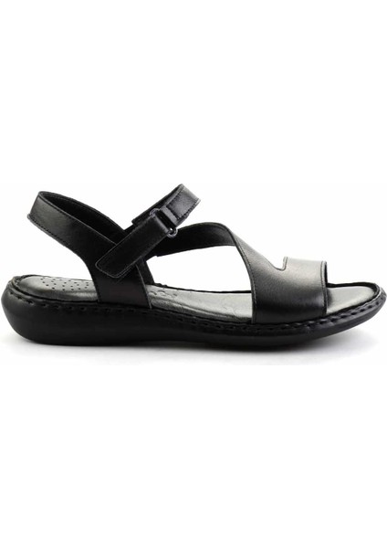 Siyah Deri Kadın Sandalet K05907021603 fiyatları