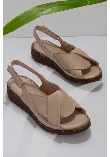 Bej Deri Kadın Sandalet K05907001803
