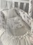 Beyaz Örgü Pike Kumaş ve Tüy Desen Kumaş Ponponlu Babynest ve Yorgan Oyuncak Aparat ve Tül Set 2