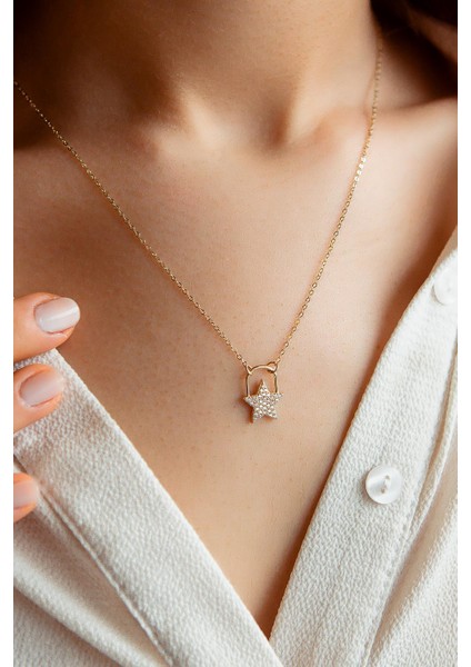 Taşlı Yıldız Modern Altın Kolye