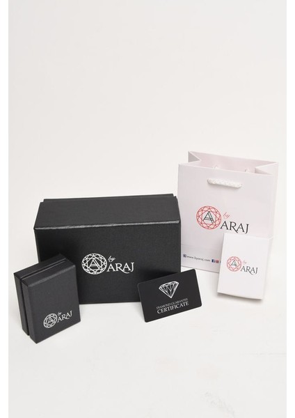 By Araj Jewellery 14 Ayar Altın 0.19 Karat Kolları Pırlanta Taşlı Kare Baget Yüzük