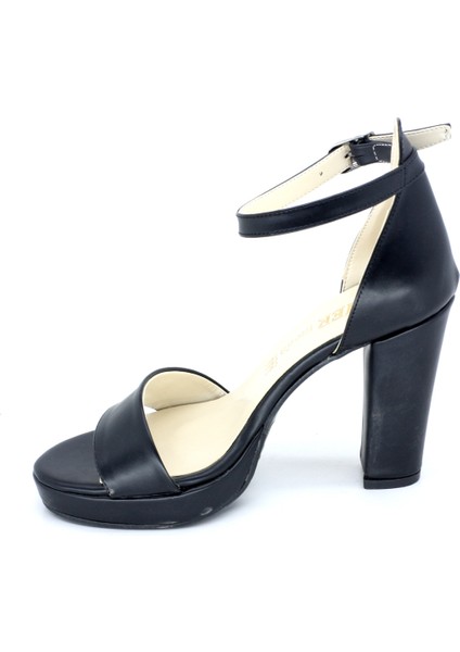 032945 Bayan 10 Cm.topuklu Tek Bant Platform Ayakkabı