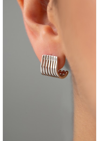 Kadın Çizgi Model Küpe