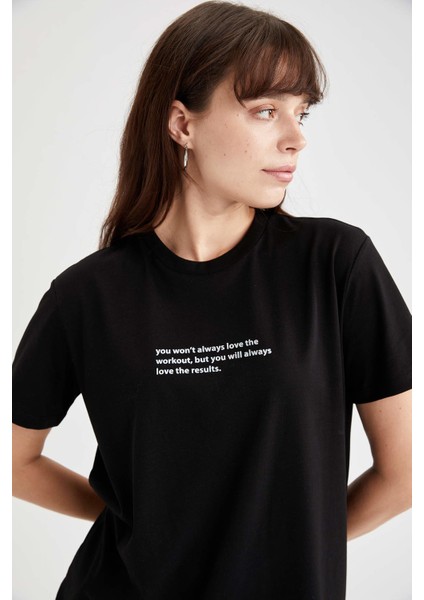 Relax Fit Slogan Baskılı Yırtmaçlı Kısa Kollu Tunik Tişört V5245AZ21AU fırsatları