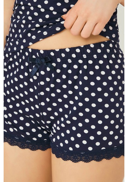 Lacivert Beyaz Puantiyeli Ince Askılı Şortlu Pamuklu Pijama Takımı modelleri