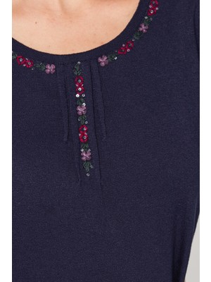Desen Triko Kadın Sıfır Yaka Işlemeli Triko Bluz Açık Lacivert