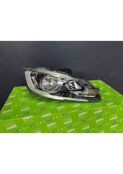 Volvo S60 V60 Sağ Far Halojen Valeo 2014 2015 2016 2017 fiyatları