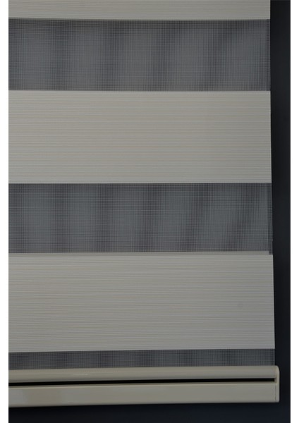 DK-101 Krem & Beyaz Renk Eteksiz Zebra Stor Perde