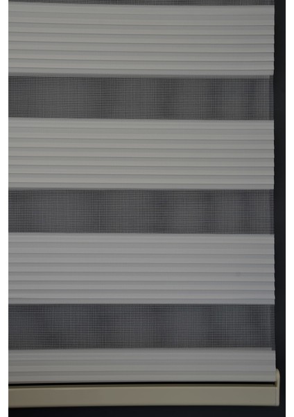 Zebra Stor Perde Dp-01 Beyaz Renk Eteksiz Dar Pliseli 150 x 260 cm