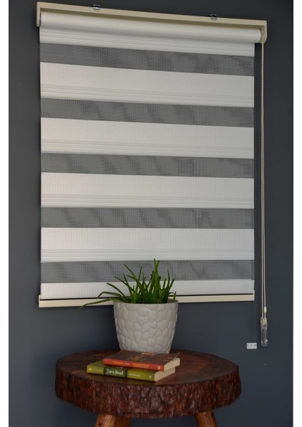 Zebra Stor Perde Td-40 Beyaz Renk Eteksiz 240 x 200 cm