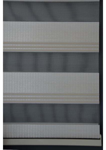 Td-41 Beyaz & Krem Renk Eteksiz Zebra Stor Perde