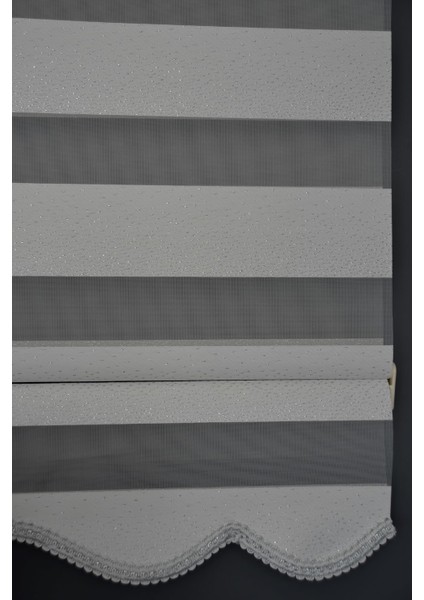 Zebra Stor Perde SM-400 Beyaz & Gümüş Yaldız Renk Etekli 250 x 260 cm modelleri