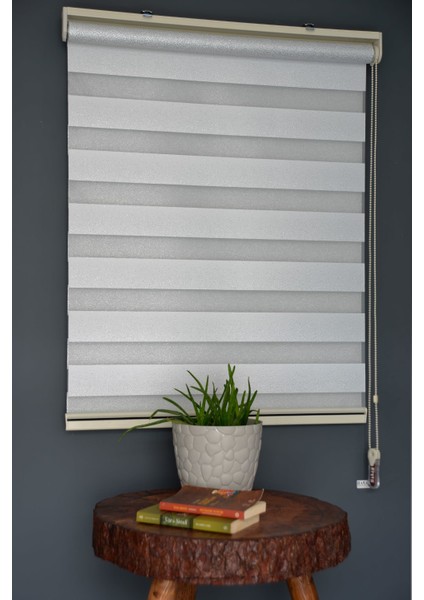 Zebra Stor Perde SM-400 Beyaz & Gümüş Yaldız Renk Eteksiz 100 x 260 cm