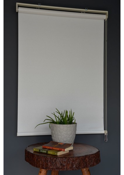 Stor Perde SR-200 Beyaz Renk Eteksiz Yaldızlı Panama 270 x 260 cm