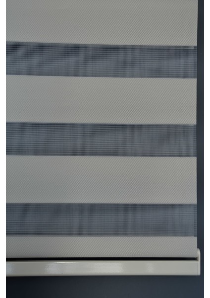 Zebra Stor Perde BL-100 Bej Renk Eteksiz Blackout-Karartma 260 x 200 cm