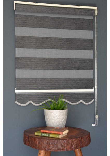 Zebra Stor Perde Kb-07 Siyah Renk Etekli Blackout-Karartma 150 x 200 cm