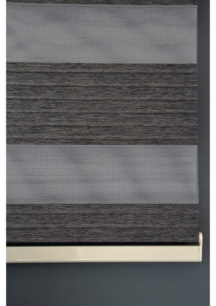 Zebra Stor Perde Kb-07 Siyah Renk Eteksiz Blackout-Karartma 200 x 200 cm