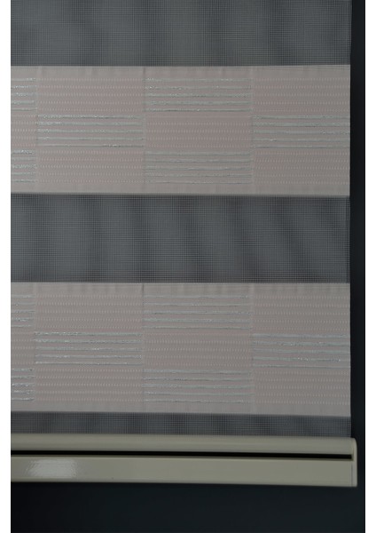 Pj-05 Pembe & Beyaz Renk Eteksiz Zebra Stor Perde modelleri