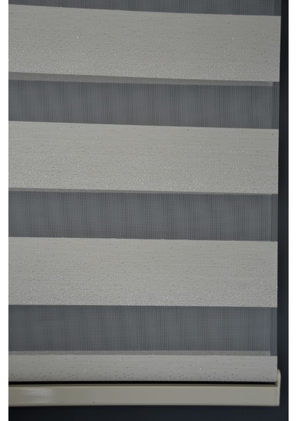 Zebra Stor Perde SM-401 Ekru & Gümüş Yaldız Renk Eteksiz 90 x 260 cm