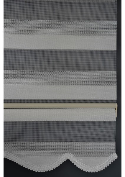 Zn-22 Beyaz & Siyah Renk Etekli Zebra Stor Perde