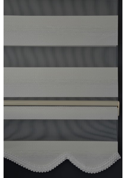 Zebra Stor Perde Zn-20 Beyaz & Ekru Renk Etekli 110 x 200 cm