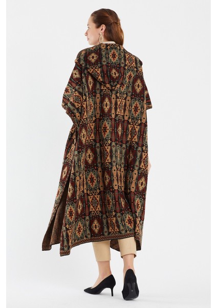 Kilim Desen Kapşonlu Panço / Gümüş modelleri