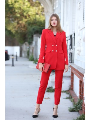 Kadın Dört Düğmeli Uzun Ceket Kırmızı