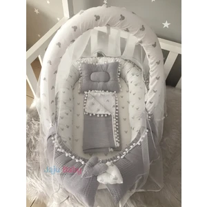 Jaju Baby Gri Wafle Pike Kumaş Micky Tasarım Ponponlu Babynest ve Yorgan Oyuncak Aparat ve Tül Set