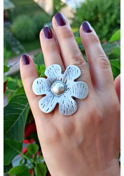 Antik Gümüş Kaplama Çiçek Şekilli El Yapımı Ayarlanabilir Yüzük