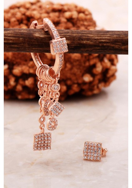Kare Model Taşlı Rose Gümüş Kombin Şans Küpe 5467