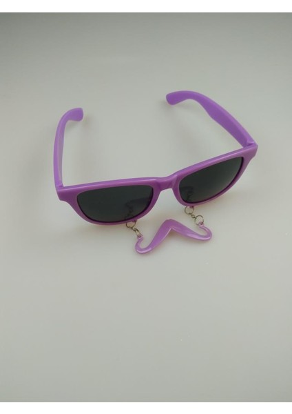 Gözlük Mor Bıyıklı