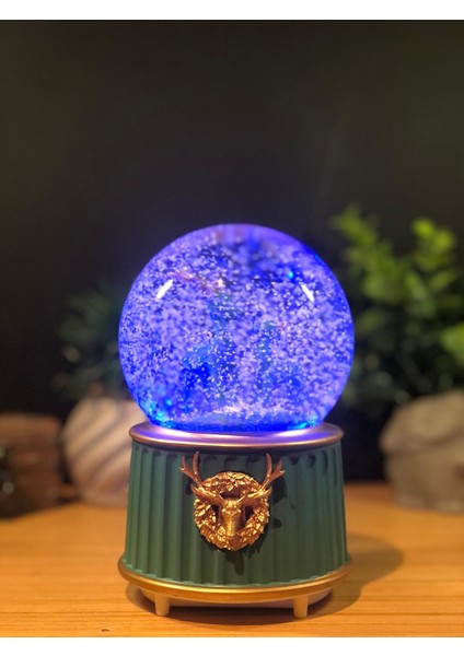 Geyik ve Yavrusu Işıklı Müzikli Püskürtmeli Kar Küresi Büyük Boy modelleri