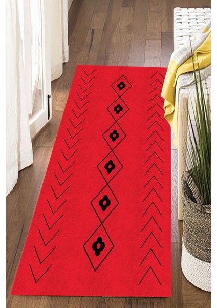 Siyah Geometrik Desenli Kırmızı Halı Makinede Yıkanabilir