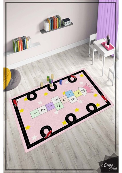 Seksek Desenli Pembe Çocuk Odası Halısı Makinede Yıkanabilir