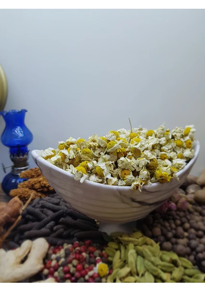 Mülayim Baharat Tıbbi Papatya (Mayıs Papatyası)