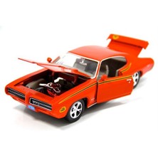 Motormax 1:24 1969 Pontiac Gto Judge -Turuncu Model Araba